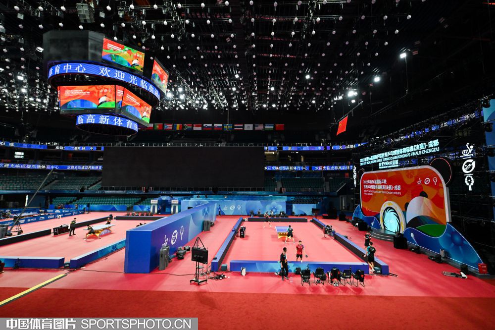 英超：曼联客场2-1战胜莱斯特城